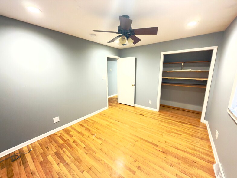 Building Photo - 5246 N 600 W