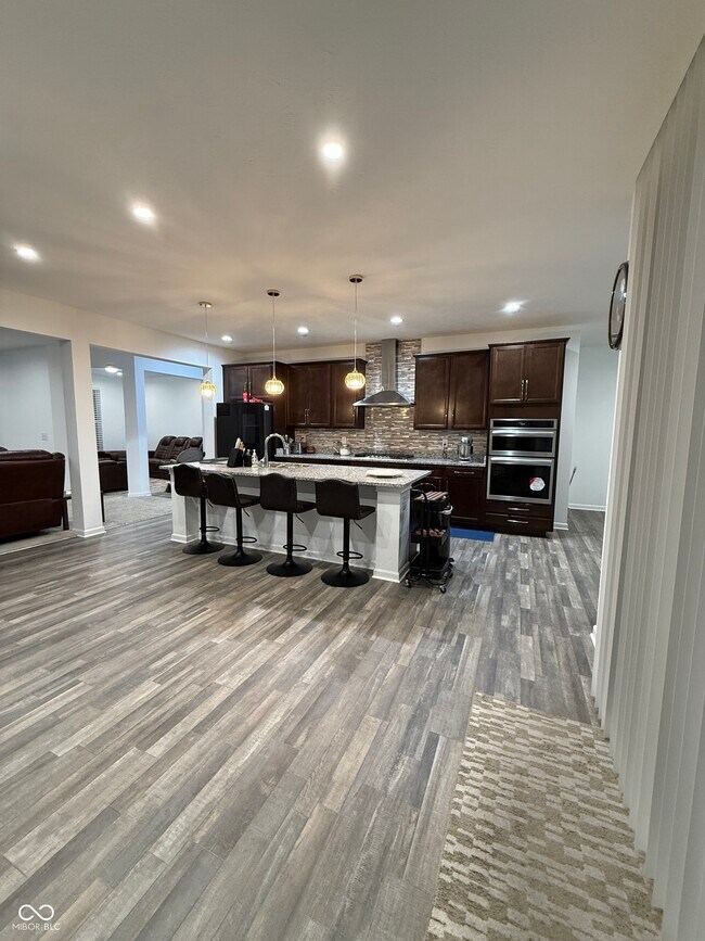 Building Photo - 6241 Buck Blvd