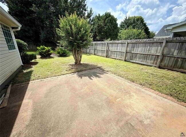 Building Photo - 448 Falkirk Dr