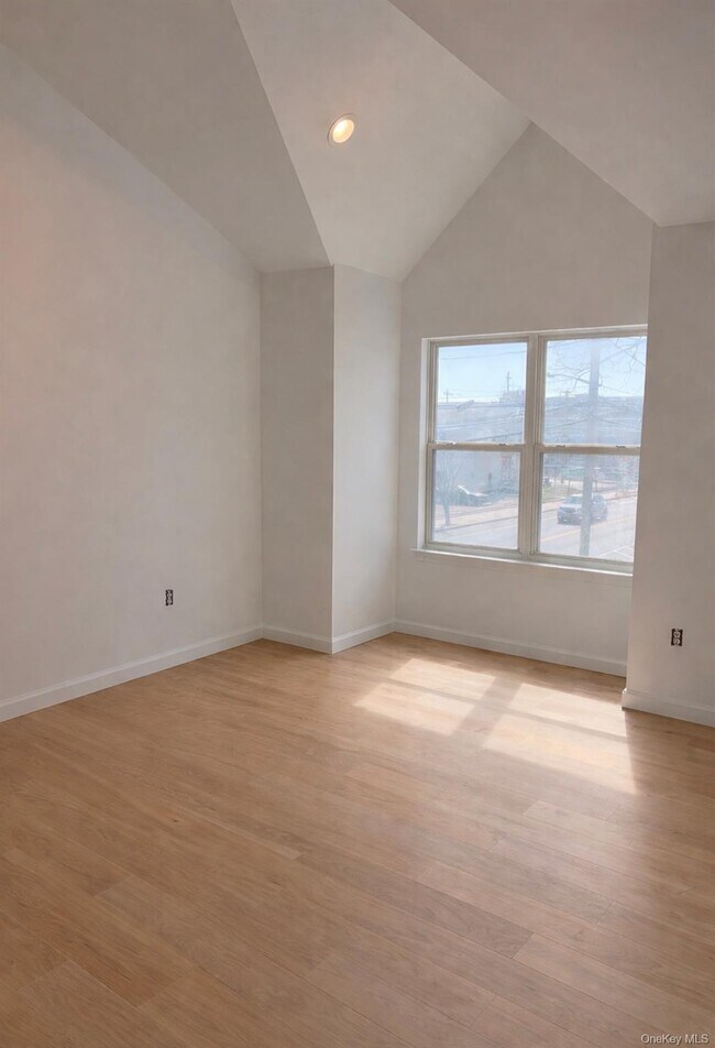 Building Photo - 146 Jefferson Ave