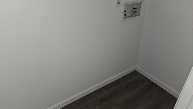 Building Photo - 6575 Santa Cruz Pl