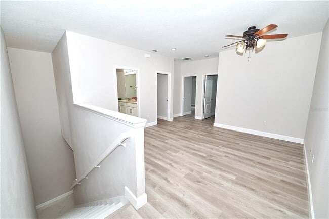 Building Photo - 13565 Fountainbleau Dr