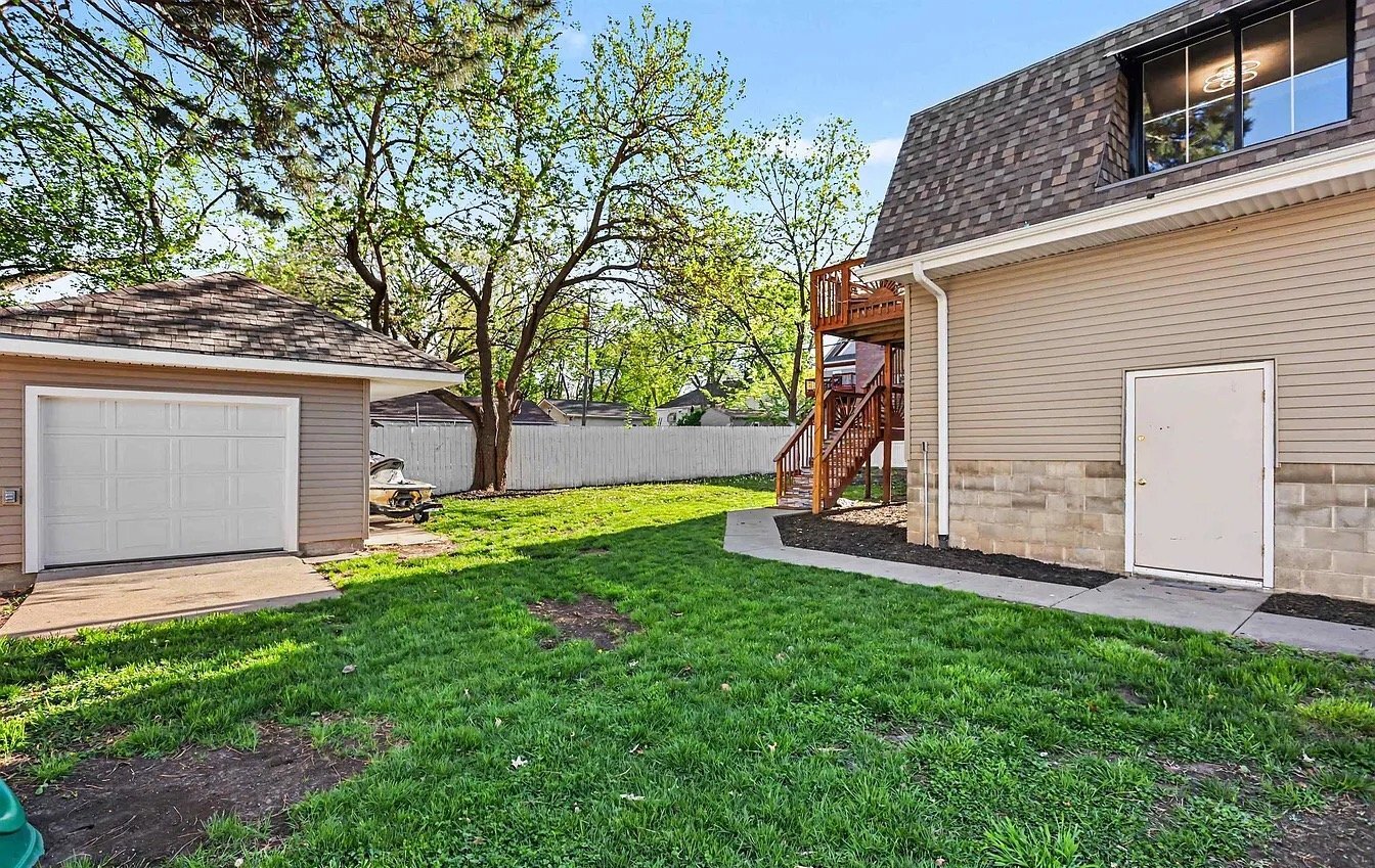 Building Photo - 1341 N 45th St