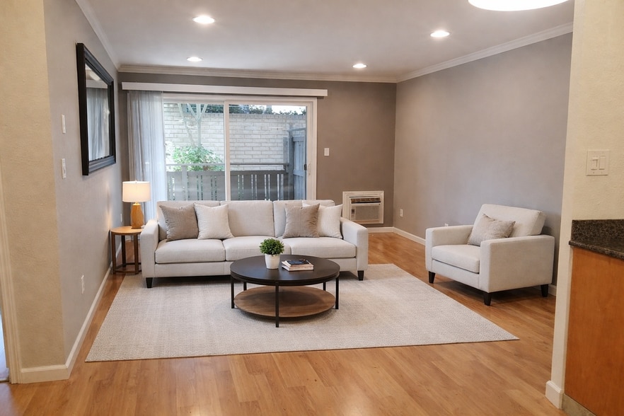 Building Photo - 101 Kinross Dr