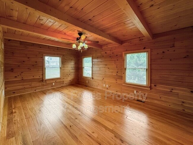 Building Photo - 182 Rockey Rd