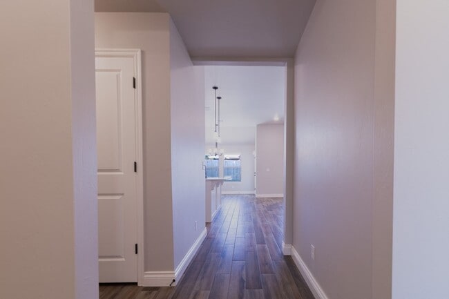 Building Photo - New Home in Moore For Rent