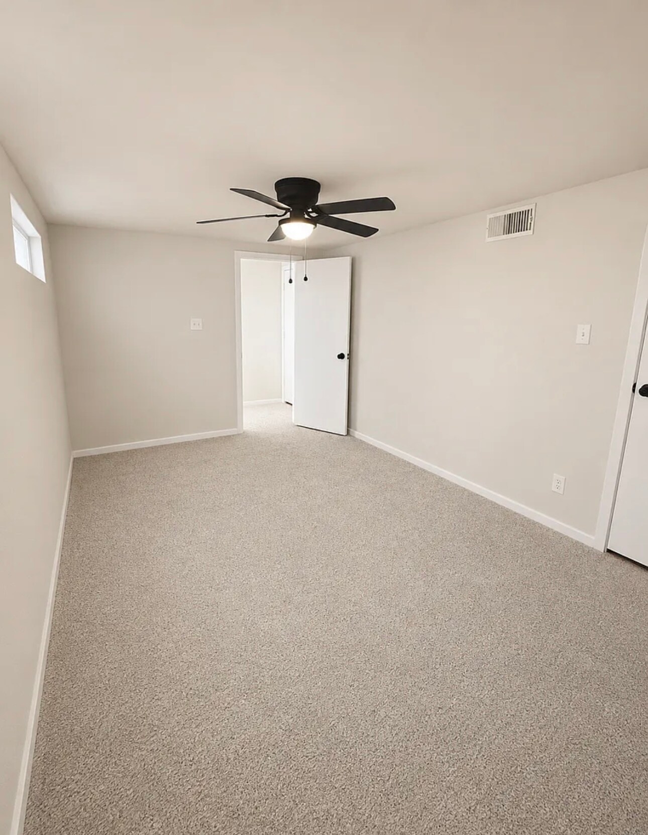Building Photo - 14777 Wunderlich Dr