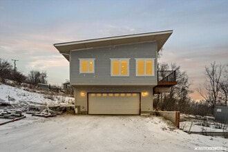 Building Photo - Eagle River Valley Escape