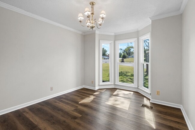 Building Photo - 383 Bosca Ct