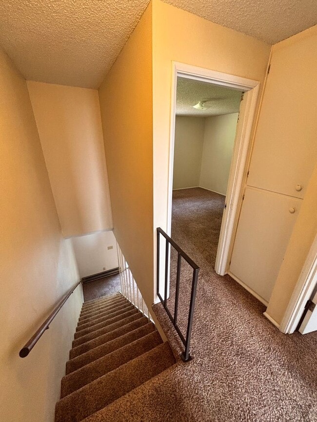Building Photo - Two Story 2 Bedroom Condo