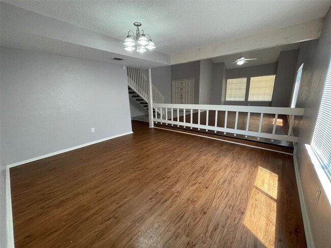 Building Photo - 12318 Braesridge Dr