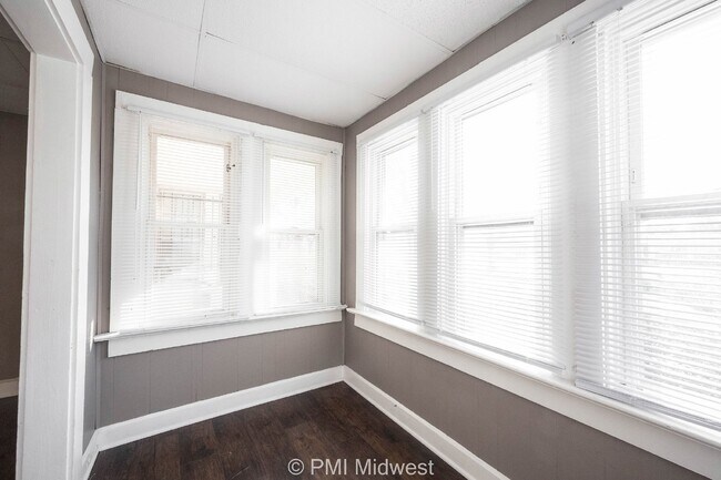 Building Photo - 1346 Burdsal Pkwy