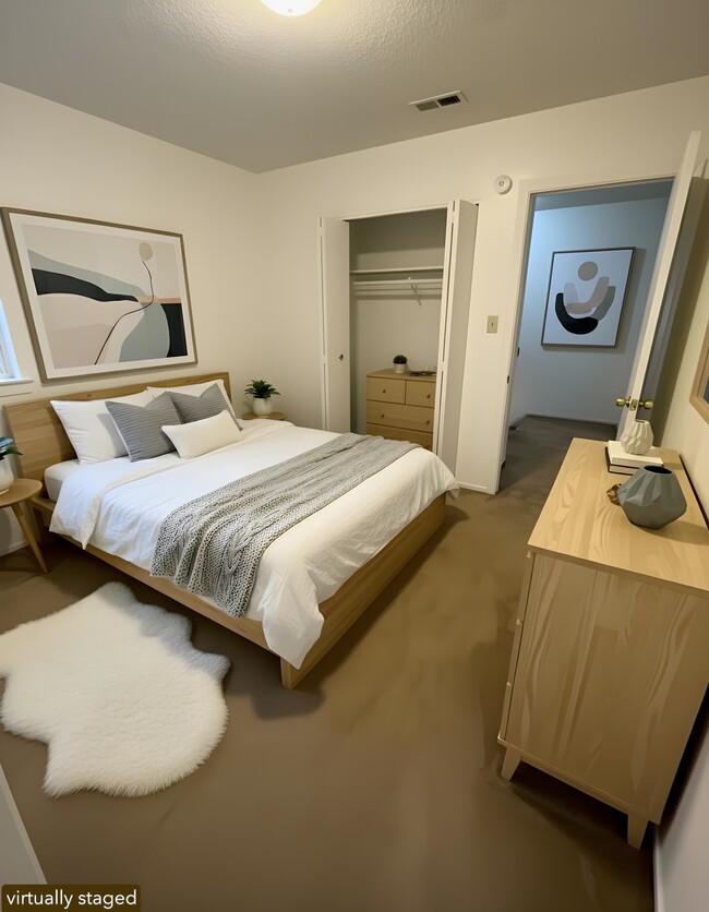 Building Photo - 902 F St