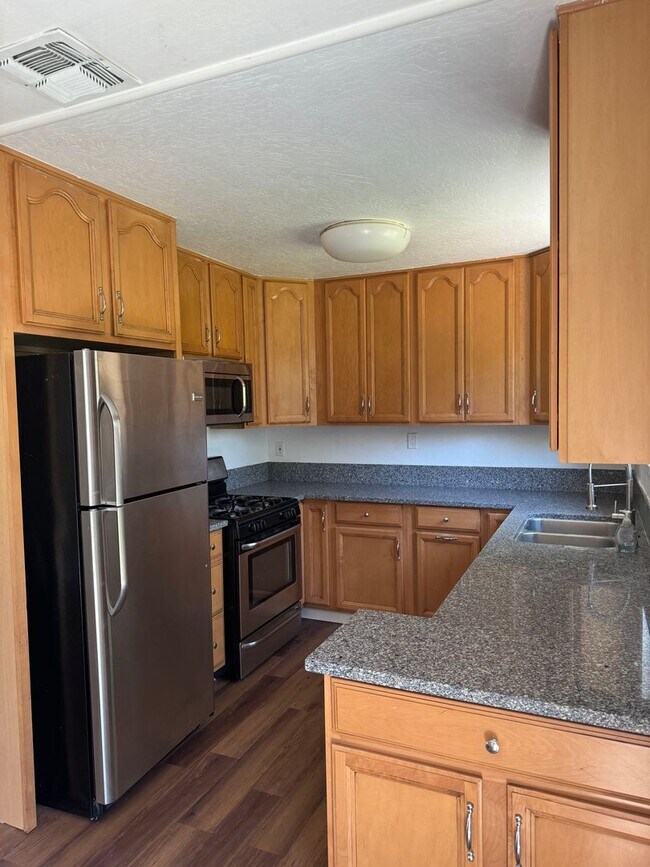 Building Photo - 3 BR/1BA | Newly Renovated Single Family Home | 1-Car Covered Parking | Large backyard