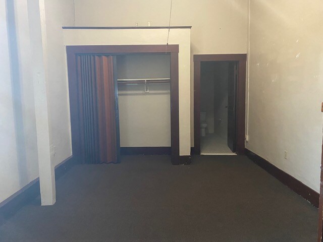 Primary Photo - 309 Heinlen St