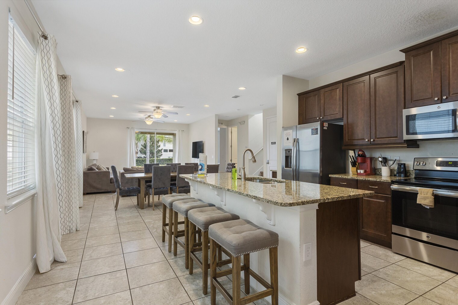 Building Photo - 331 Pendant Ct