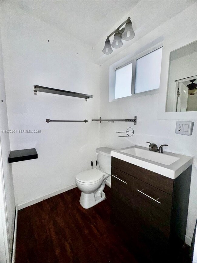 Building Photo - 1601 SW 20th Ave