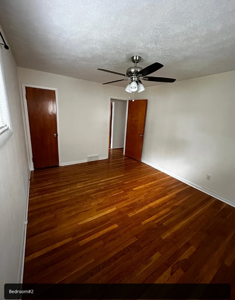 Building Photo - 5535 W 54th St