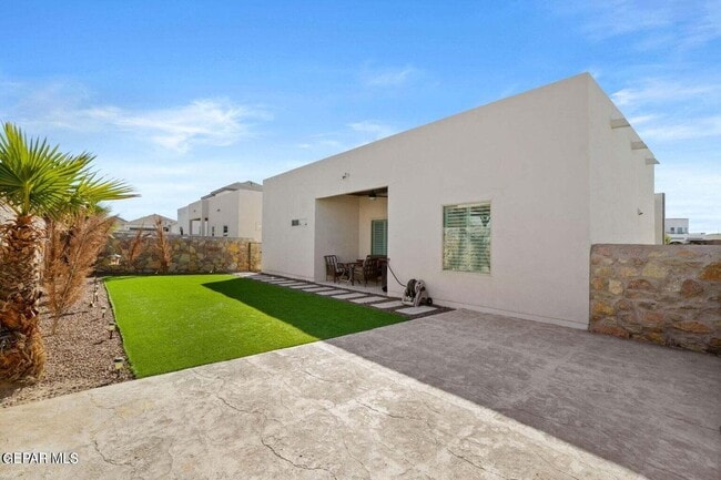 Building Photo - 2158 Enchanted Smt Dr