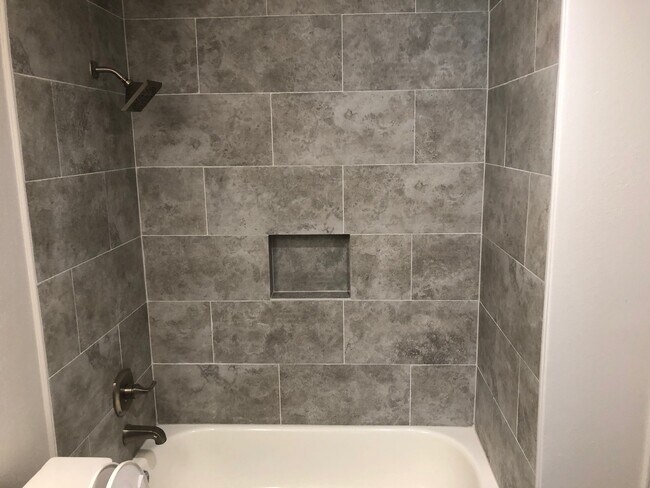 Building Photo - 4610 Plantation Creek Dr
