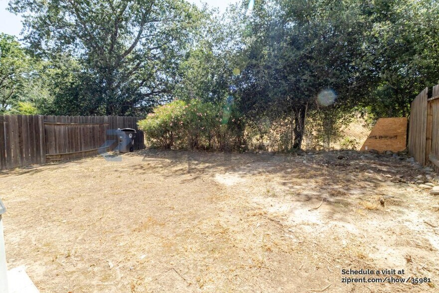 Building Photo - 10978 Hirschfeld Way