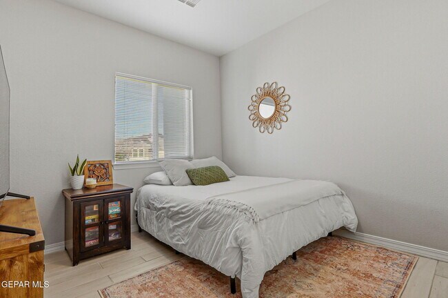 Building Photo - 7564 Wolf Creek Dr