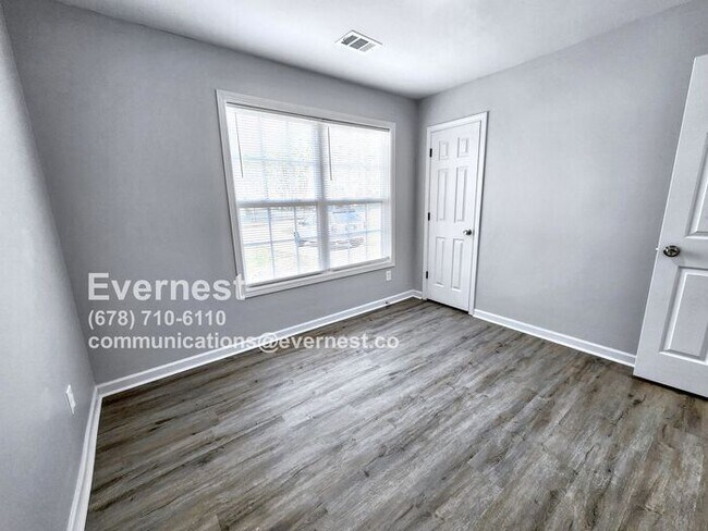 Building Photo - 1827 Belcher Pl SW