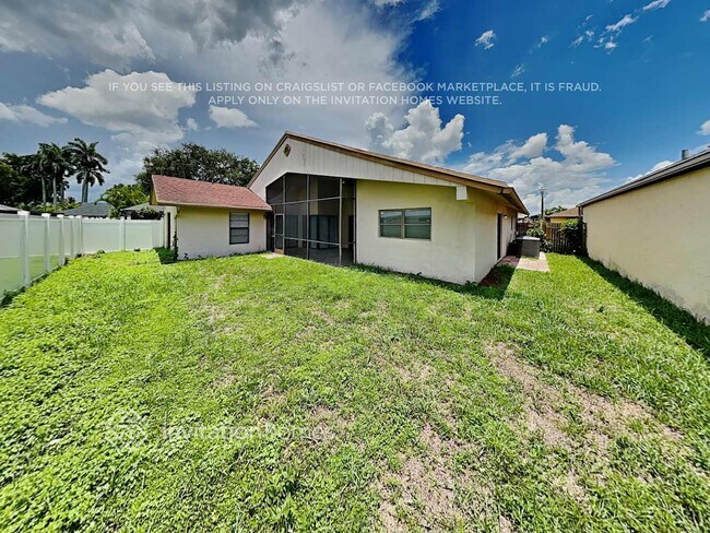 Building Photo - 11520 Whisper Sound Dr