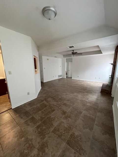 Building Photo - 5111 Warwicke Dr