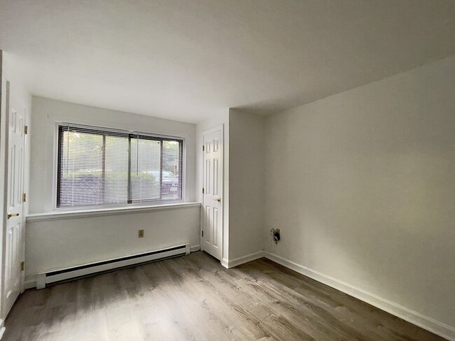 Building Photo - 30 Juniper Rd