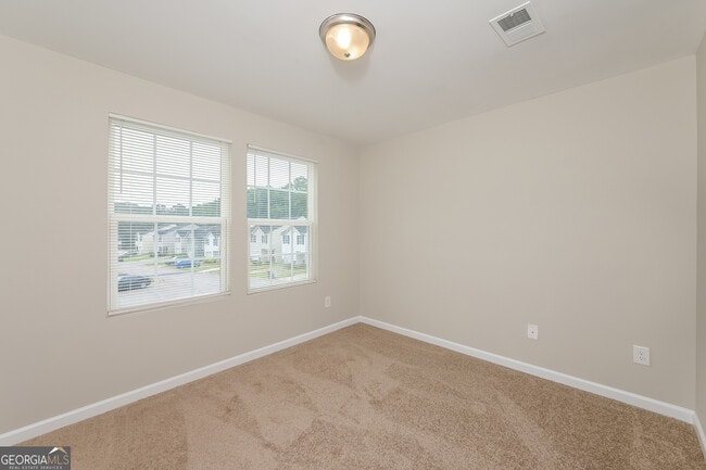 Building Photo - 411 Erin Ct
