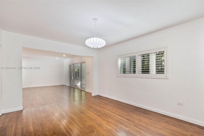 Building Photo - 680 NE 57th St