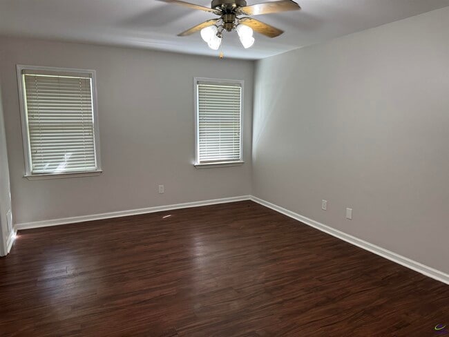 Building Photo - 199 Autumn Trace Ct