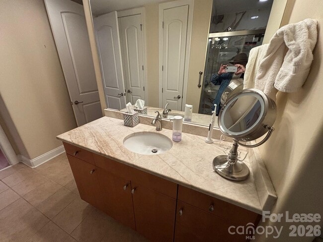 Building Photo - 4620 Piedmont Row Dr