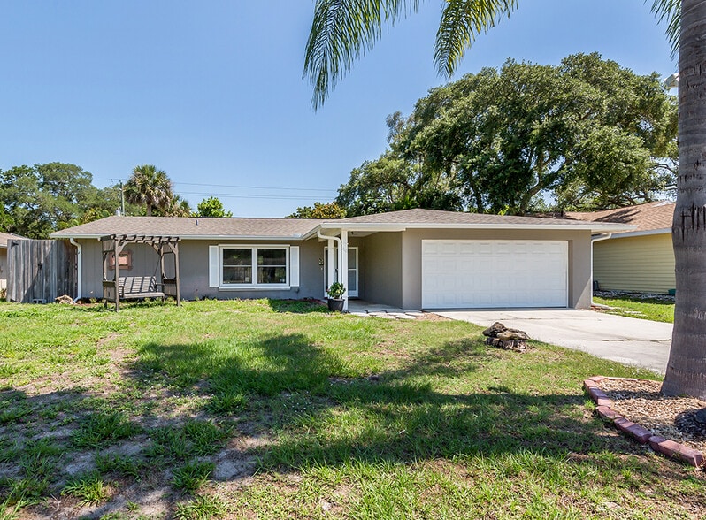 Building Photo - 500 Sunset Beach Dr