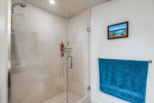Building Photo - Skyline Views & Sophisticated Corner Living at Aria in Cortez Hill