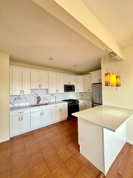 Primary Photo - 1820 Unionport Rd