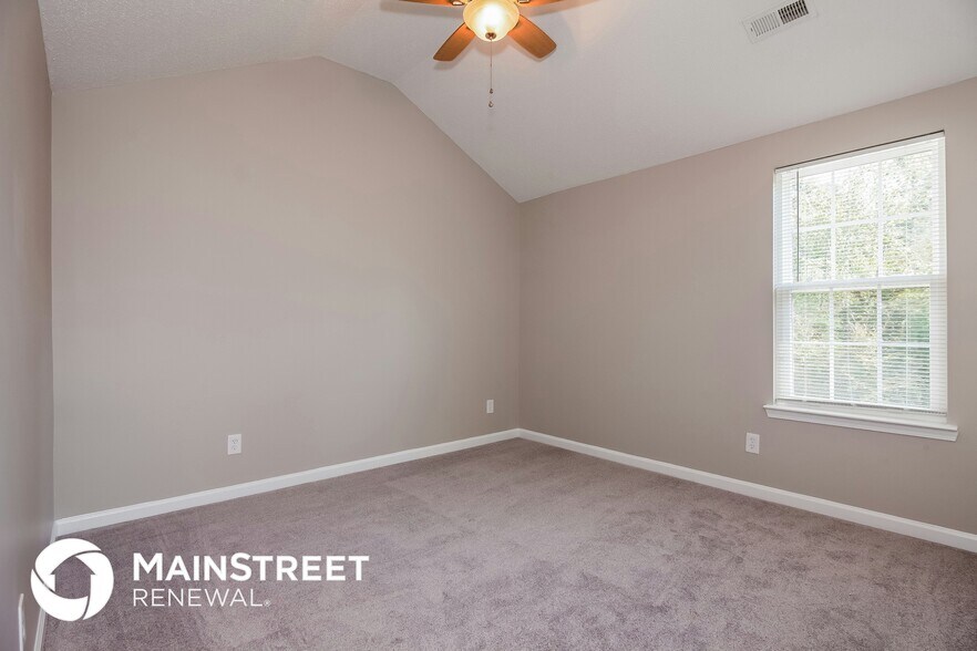 Building Photo - 11124 Pointer Ridge Dr