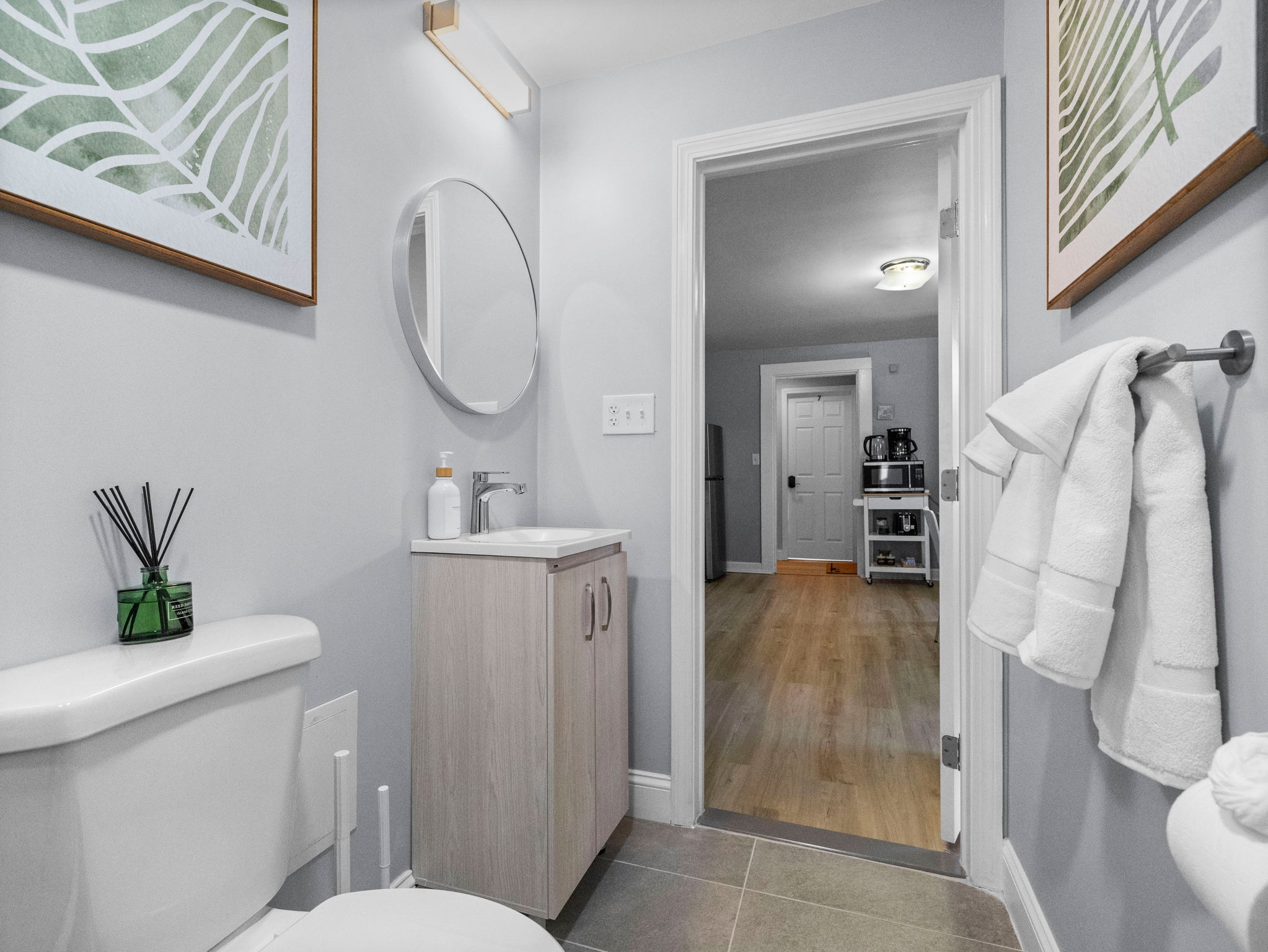 Building Photo - 168 School St