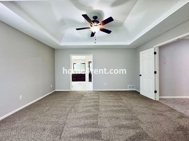 Building Photo - Beautiful Overland Park Home in Blue Valle...