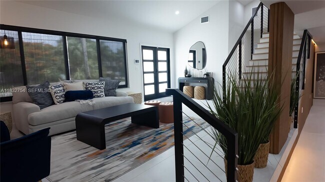 Building Photo - 1240 NE 27th Terrace