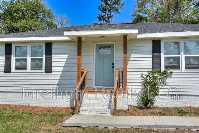 Building Photo - 1006 Skyview Dr