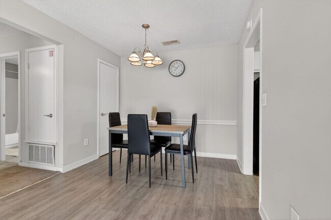 Building Photo - 50 Northtown Dr