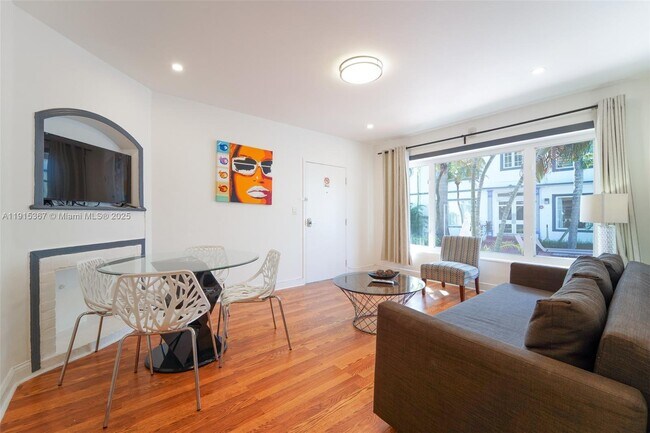 Primary Photo - 1536 Jefferson Ave