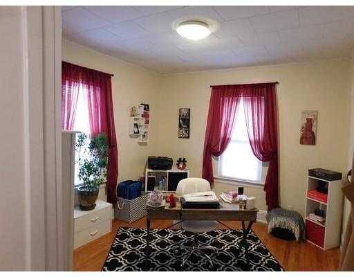 Building Photo - 42 Baldwin St