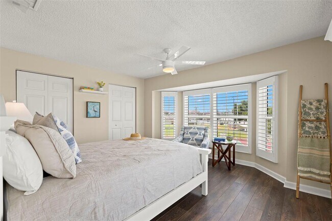 Building Photo - 9201 Captiva Cir