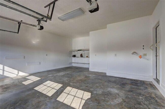 Building Photo - 490 Grand Teton Cir