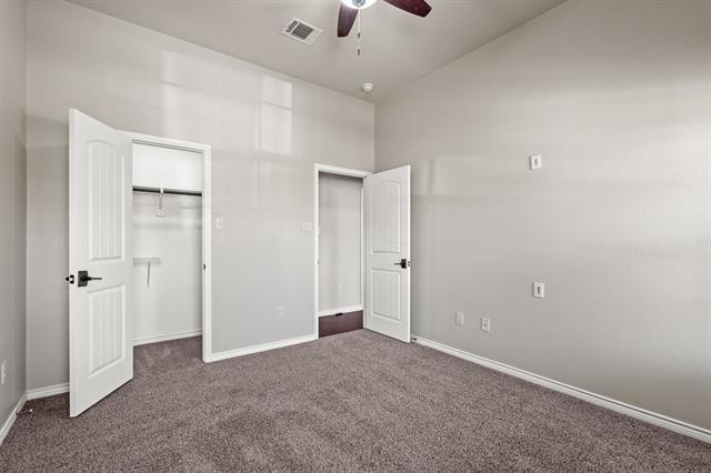 Building Photo - 1810 Sanderlain Ln