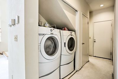 Building Photo - 218 Cerro Dr