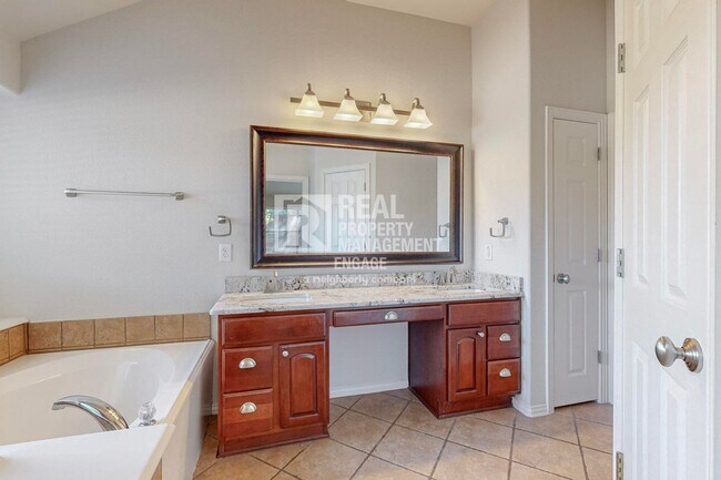 Building Photo - Charming 4 Bedroom Home in Frisco ISD Available for Rent!